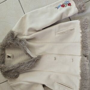 Cream Jacket with Faux Fur Trim and Floral Embroidery
